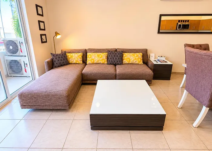 Bahia Del Tezal 103b Modern 1br Retreat With Rooftop Pool & Access Cabo San Lucas