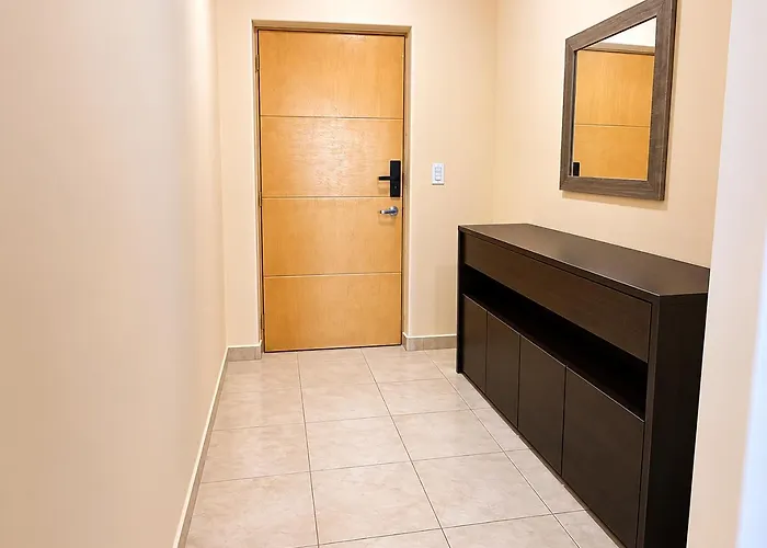 Bahia Del Tezal 103b Modern 1br Retreat With Rooftop Pool & Access Apartamento Cabo San Lucas