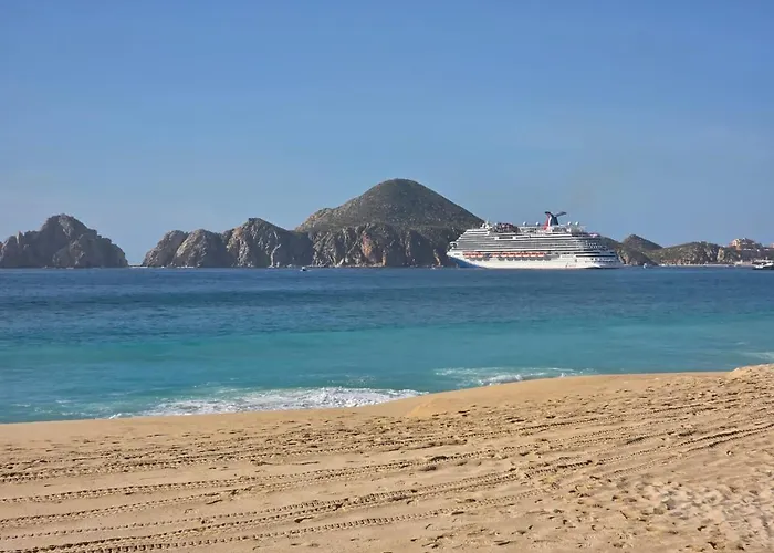 Apartamento Bahia Del Tezal 103b Modern 1br Retreat With Rooftop Pool & Access Cabo San Lucas