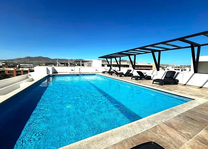 Bahia Del Tezal 103b Modern 1br Retreat With Rooftop Pool & Access Apartamento Cabo San Lucas