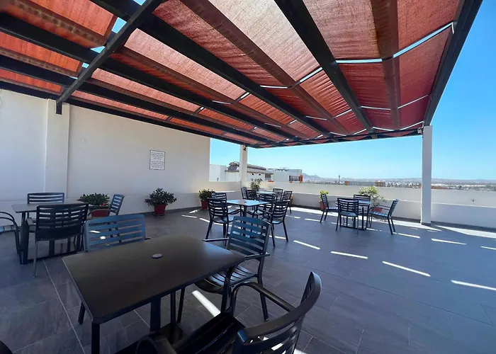 Bahia Del Tezal 103b Modern 1br Retreat With Rooftop Pool & Access Apartamento Cabo San Lucas